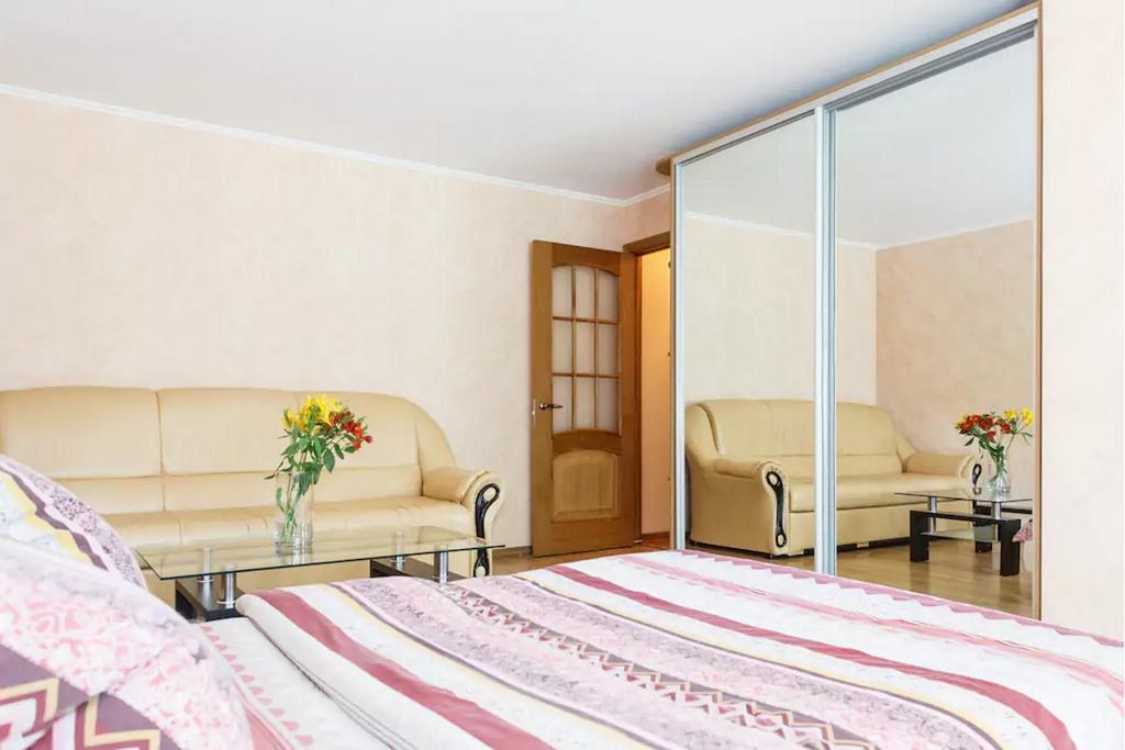Apartment In Zaporozhye. Antica Zaporizhia Eksteriør billede